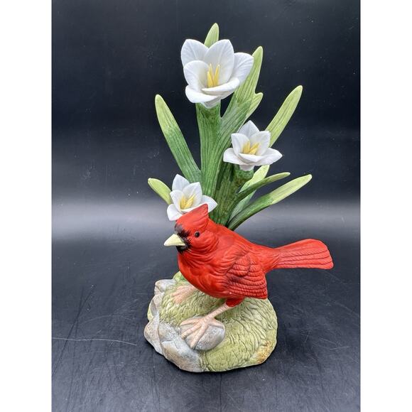 Vintage Porcelain Red Cardinal with White Flowers Figurine Sculpture MINT - Picture 2 of 9